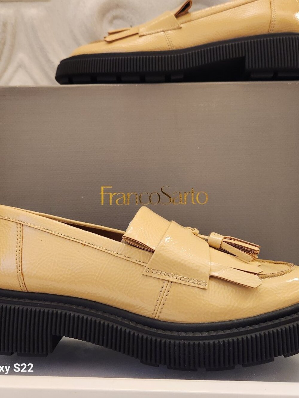 Franco Sarto "Jack" patent beige Loafers. NIB. Size 6